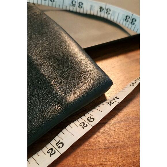 Aritzia Babaton New Command Pant in Vegan Leather Size 2 NWT - Picture 7 of 8